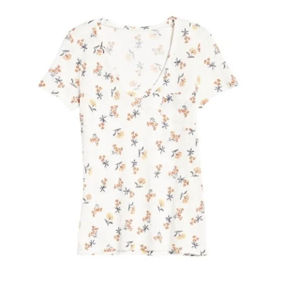 CASLON Rounded V-Neck Tee(PLUS SIZE) - Picture 4 of 7